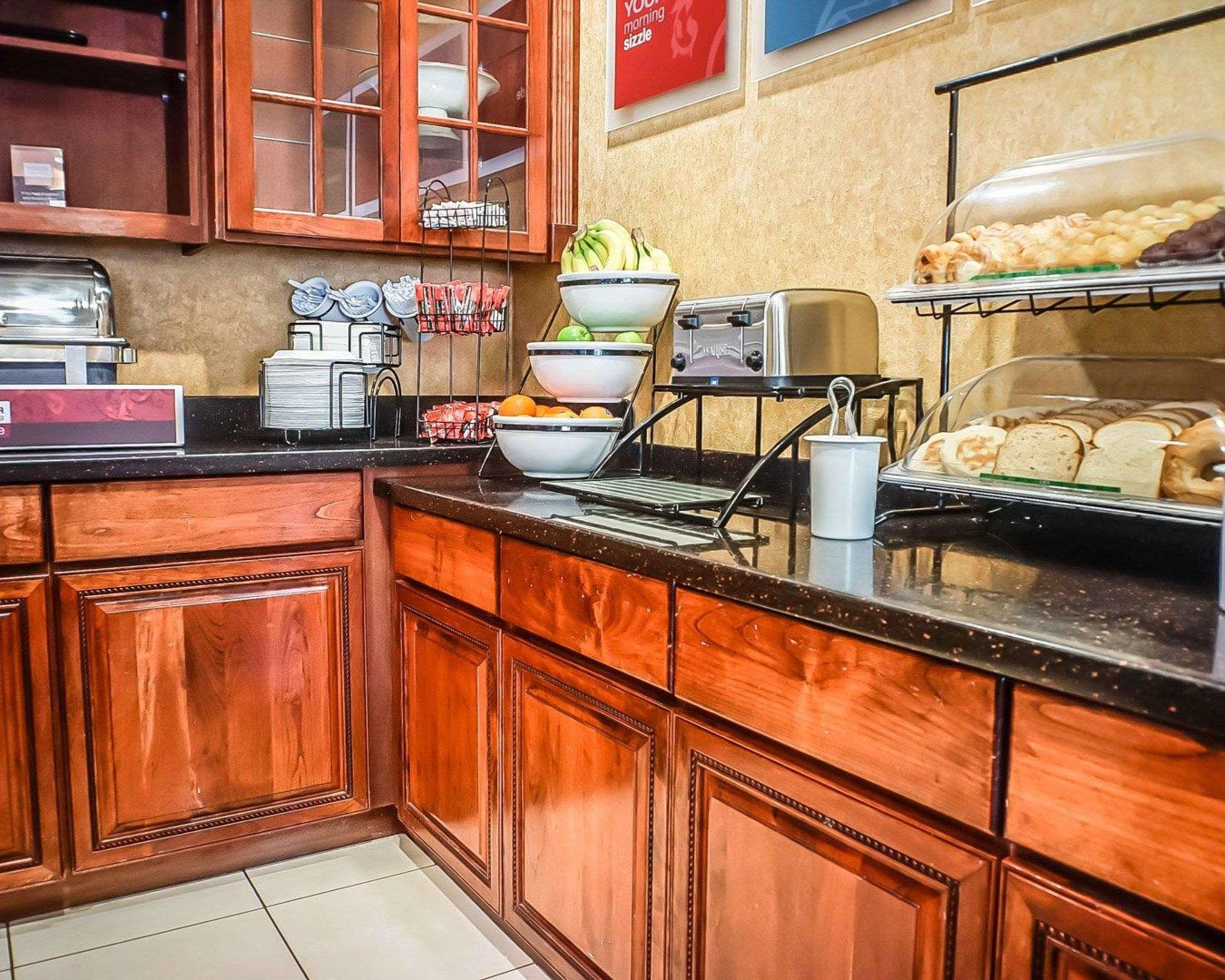 Quality Inn & Suites Roswell Ngoại thất bức ảnh