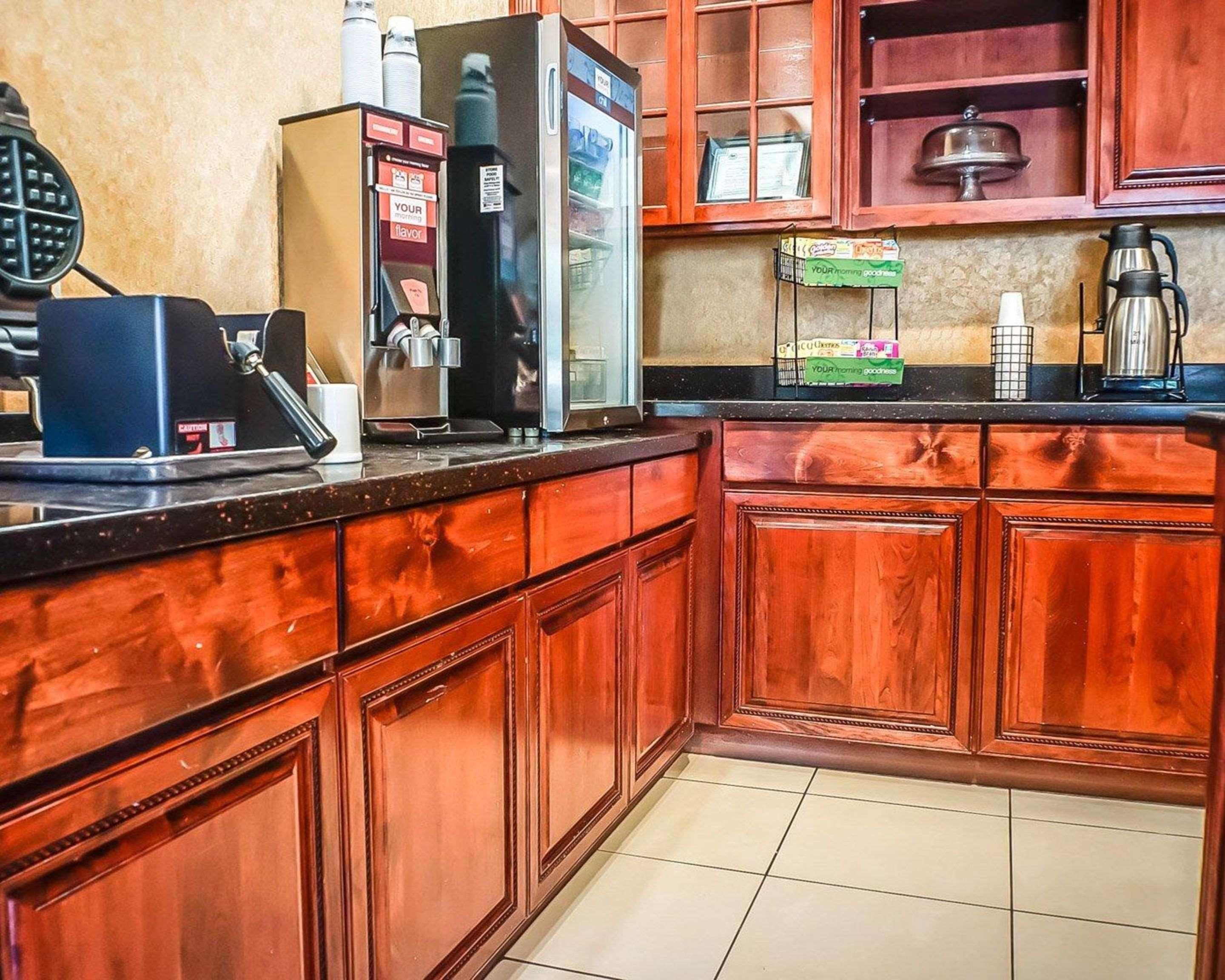 Quality Inn & Suites Roswell Ngoại thất bức ảnh